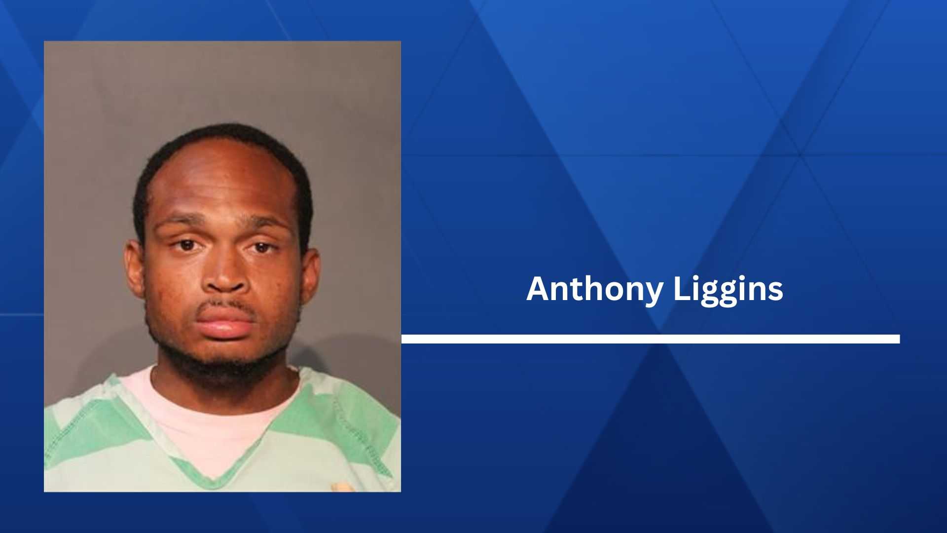 Des Moines police arrest suspect accused of robbing man, forcing him to ...