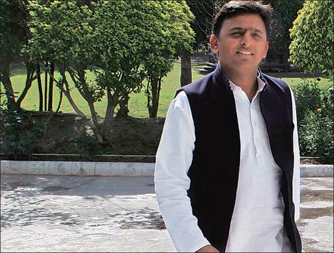 SP sends legal notice to BJP MP Nishikant Dubey over Akhilesh Yadav remarks in Ram Temple donation case