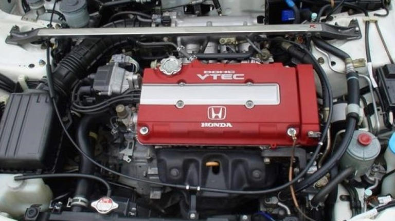 What's the difference between Honda's B-series and D-series engines?