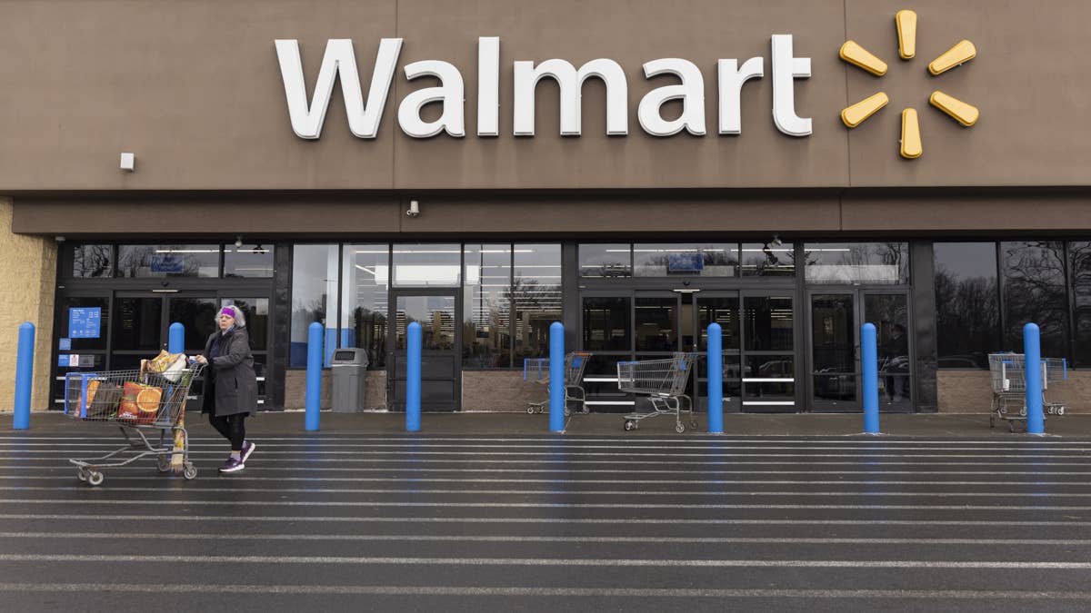 Walmart’s $700 7-speed electric bike is now $398 and hits speeds up to ...