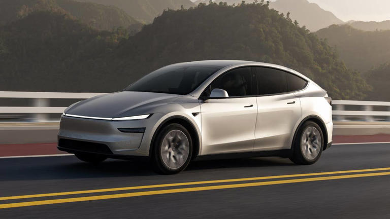Tesla Model Y L vs. Hyundai Ioniq 9: One three-row EV has the edge