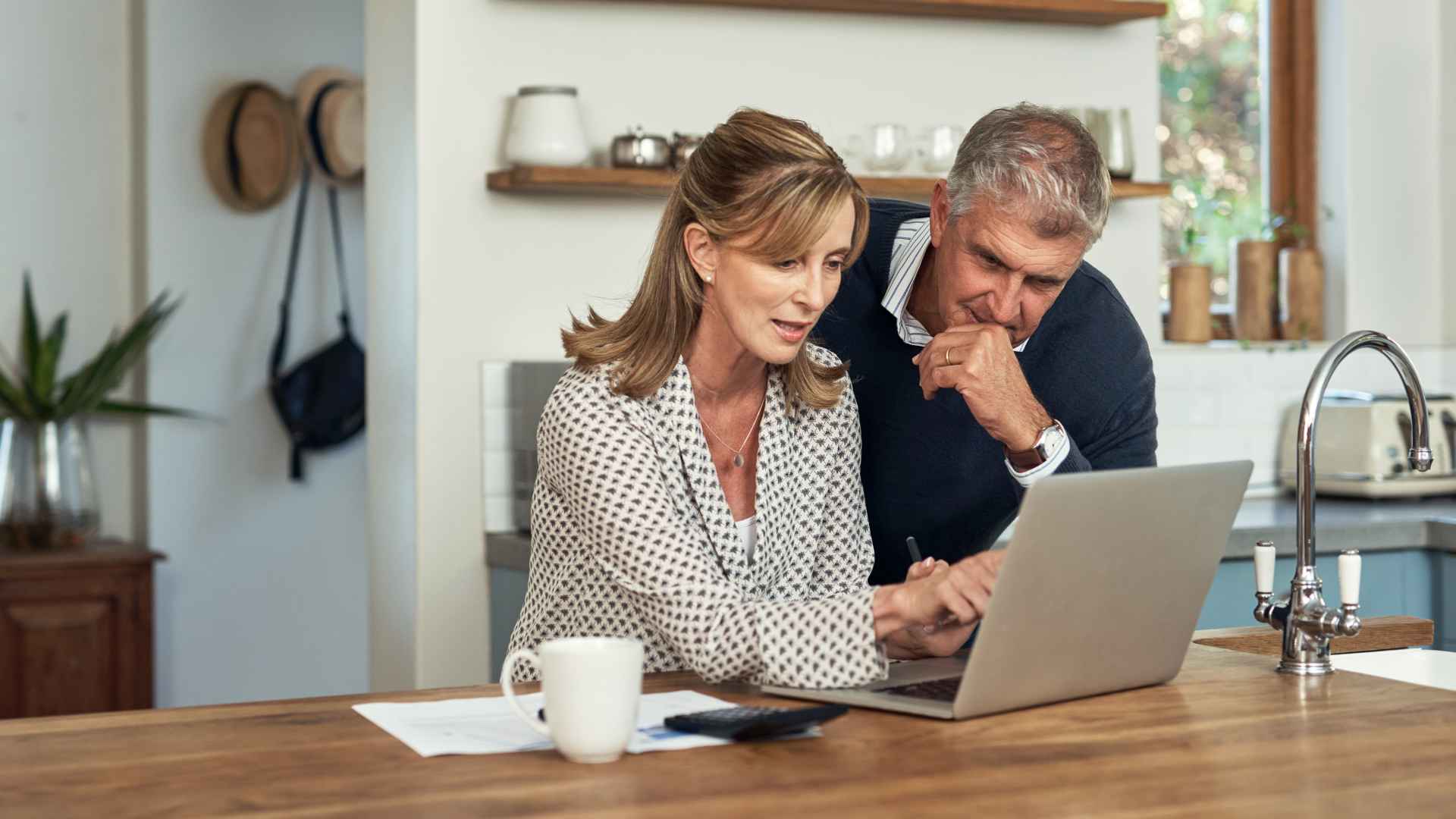 I'm a banking expert: How to ensure a reliable income stream, no matter how long retirement lasts