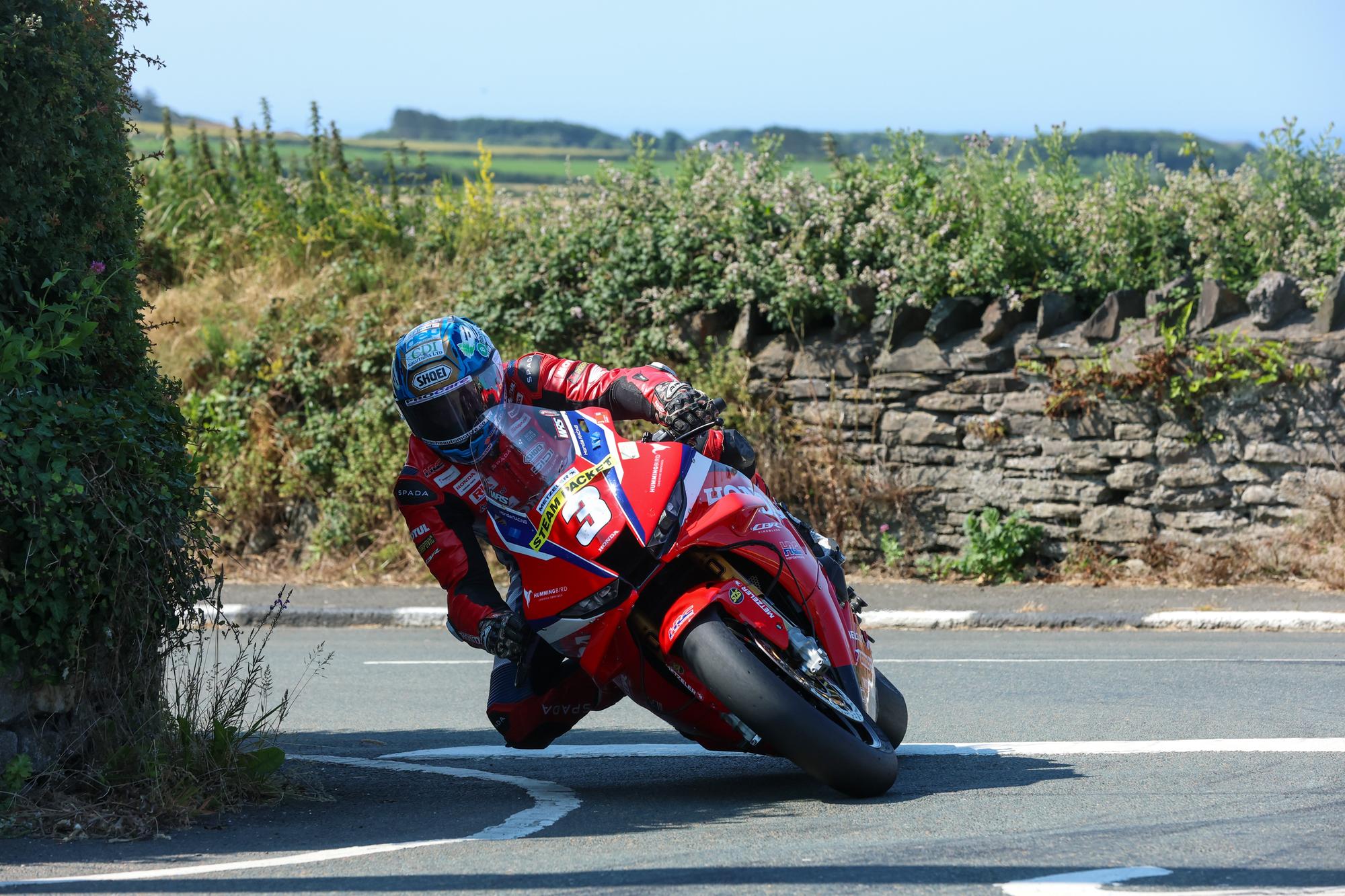 Southern 100: Dean Harrison smashes lap record three times to seal ...