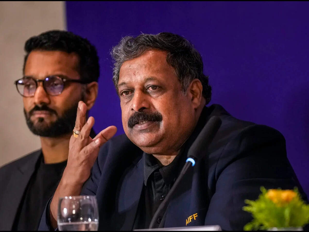 not-mandatory-for-isl-clubs-to-sign-overseas-citizen-of-india-players