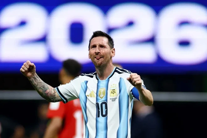 Messi gây bất ngờ ở đội hình tiêu biểu vòng 16 đội