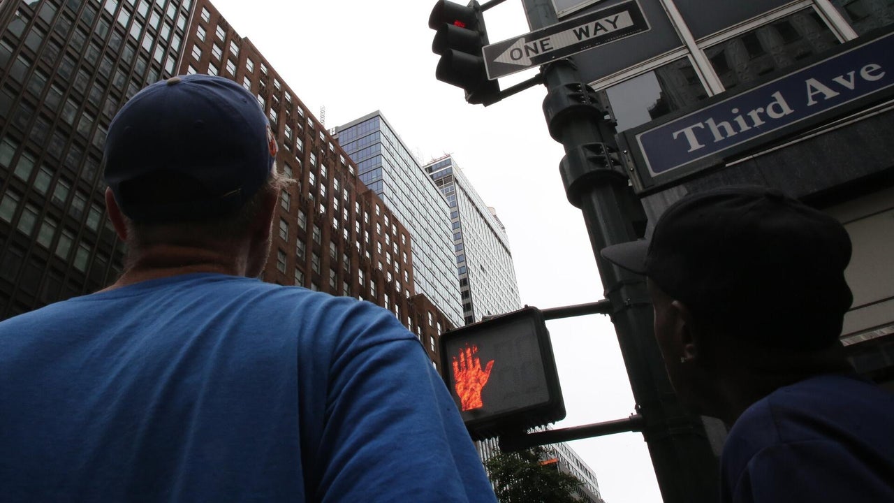 Scary moments in New York City after building's columns buckle ...