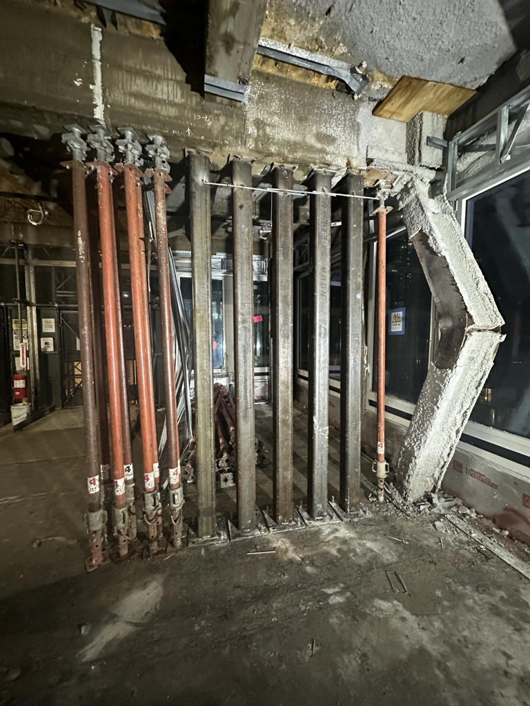 Photo of compromised NYC building reveals temporary supports in place