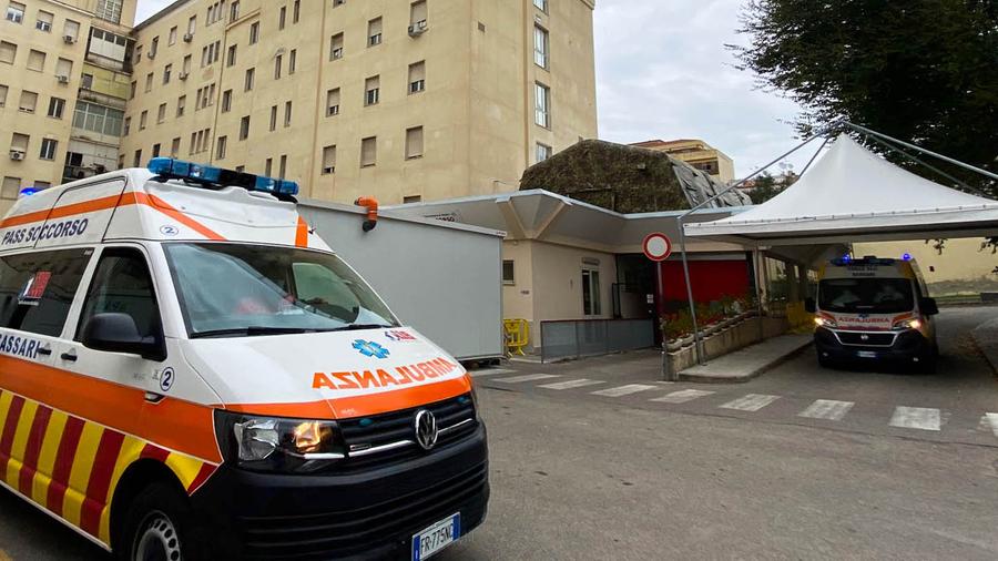 Giave, violento scontro sulla SP 124: tre auto coinvolte, gravi due donne