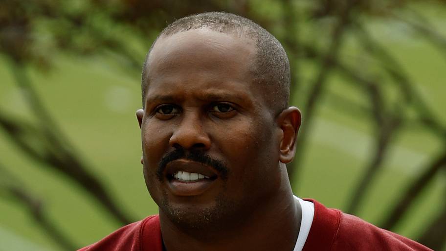 Did Von Miller almost sign with the Seahawks? All-Pro LB reveals ...