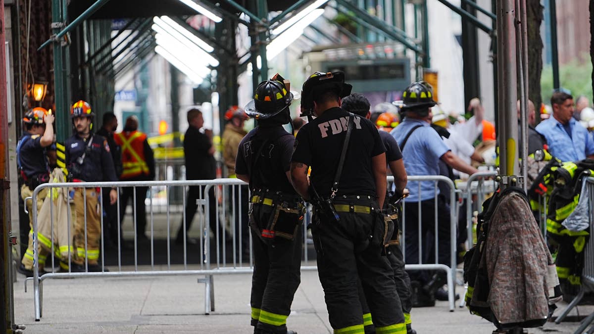 Midtown Manhattan high rise evacuated after structural columns buckle ...