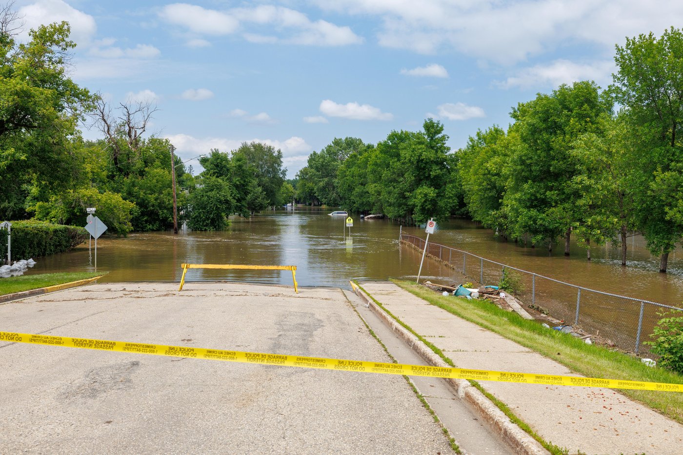 Water levels going down in Manitoba but lengthy flood recovery ahead