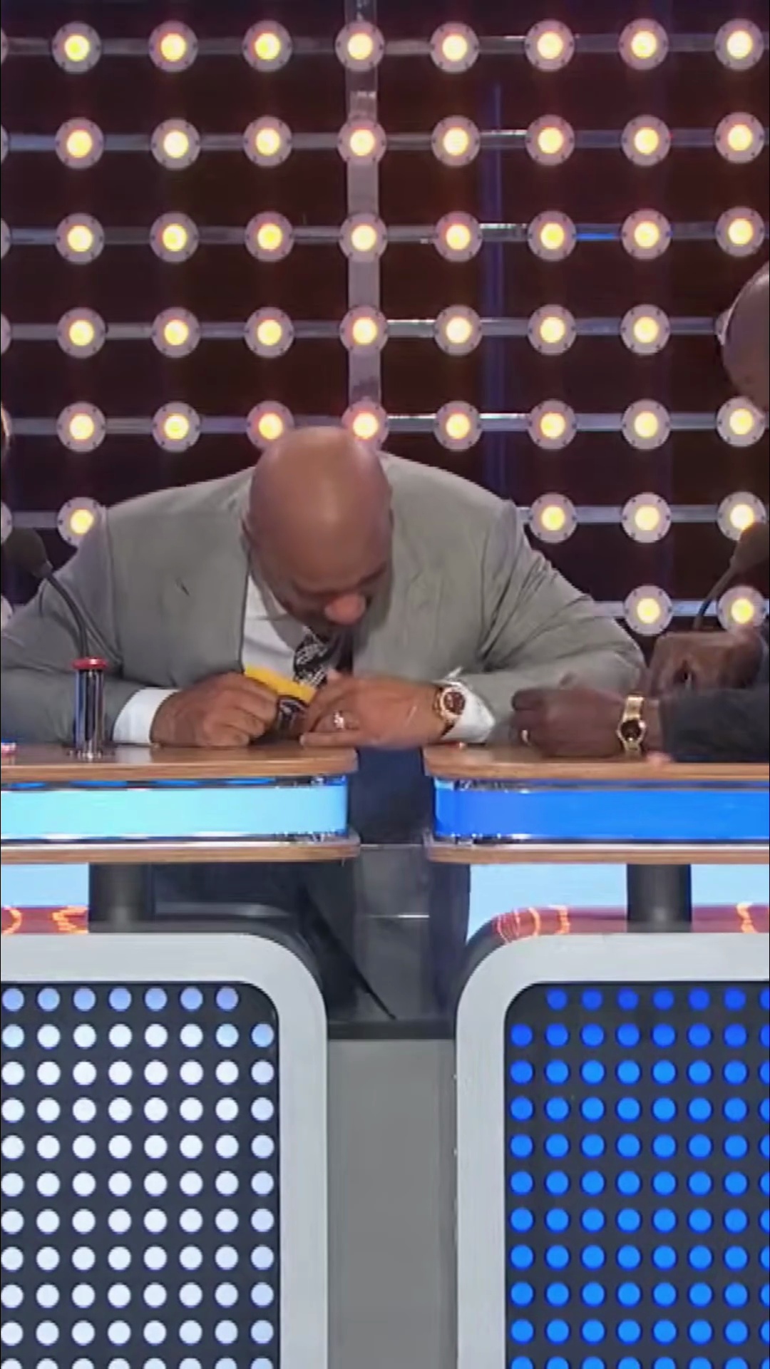 Steve Harvey can't believe this Family Feud buzzer fail