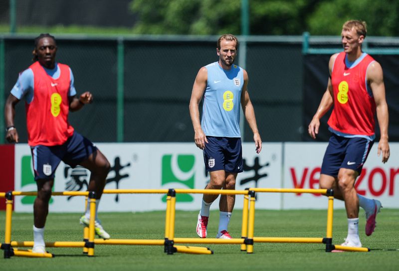 soccer-england-s-rice-guehi-and-james-train-separately-as-england