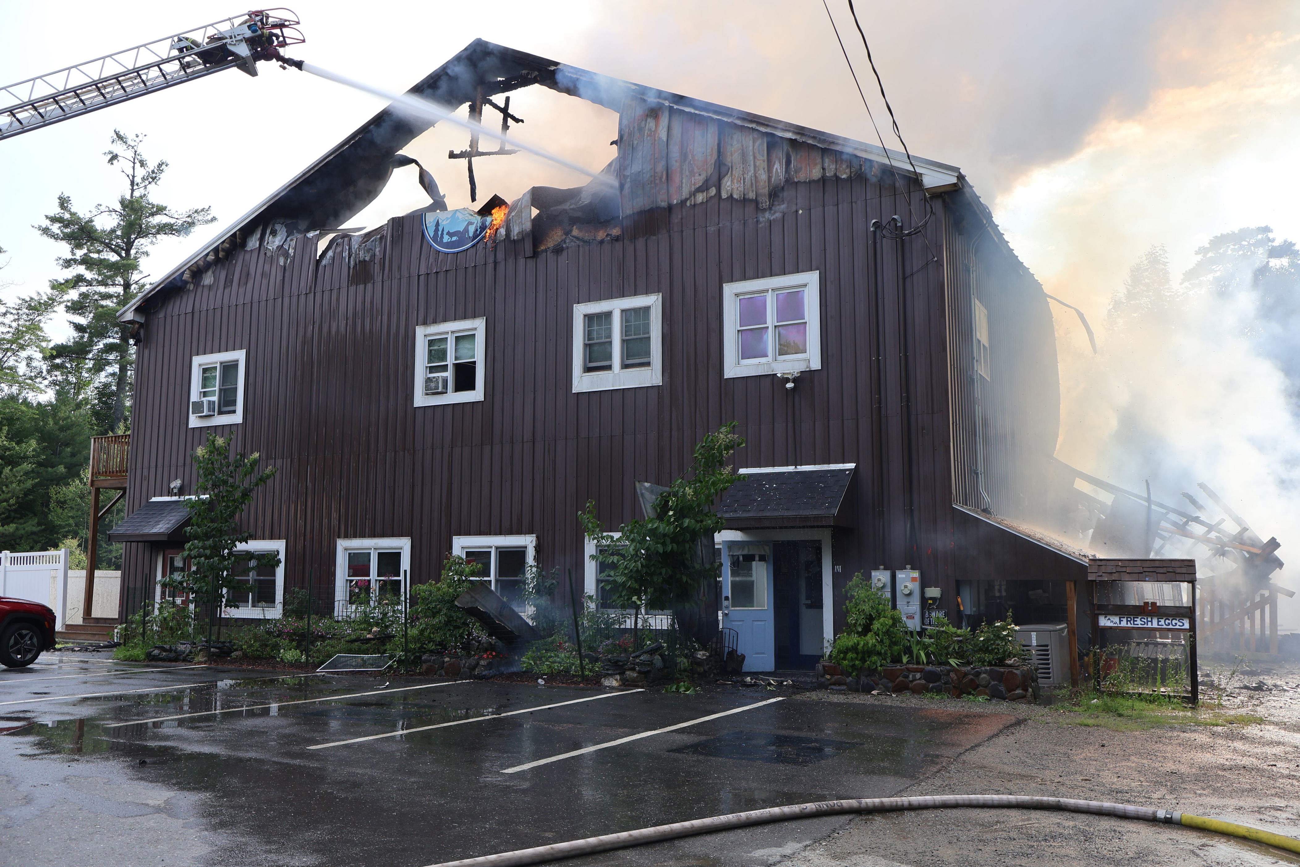 Two cats dead in Kingfield fire; Fire Marshal investigating