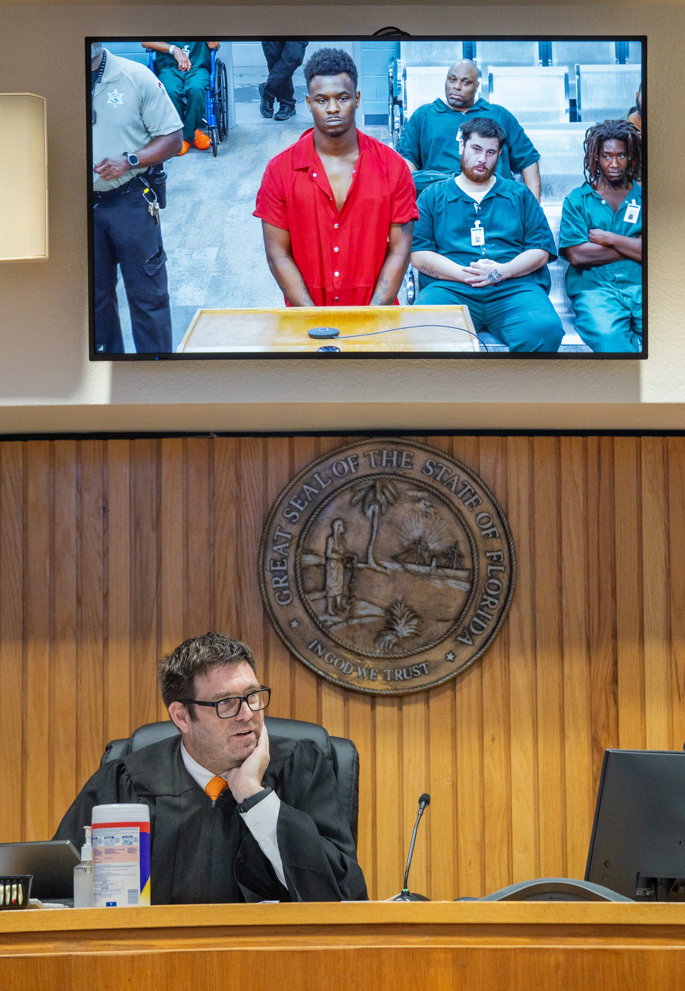 Video shows suspect and victim argued before downtown shooting