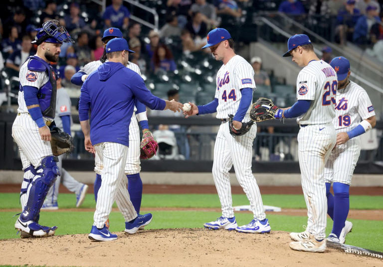 Mets’ Austin Warren appears to have avoided major injury as he’s placed ...