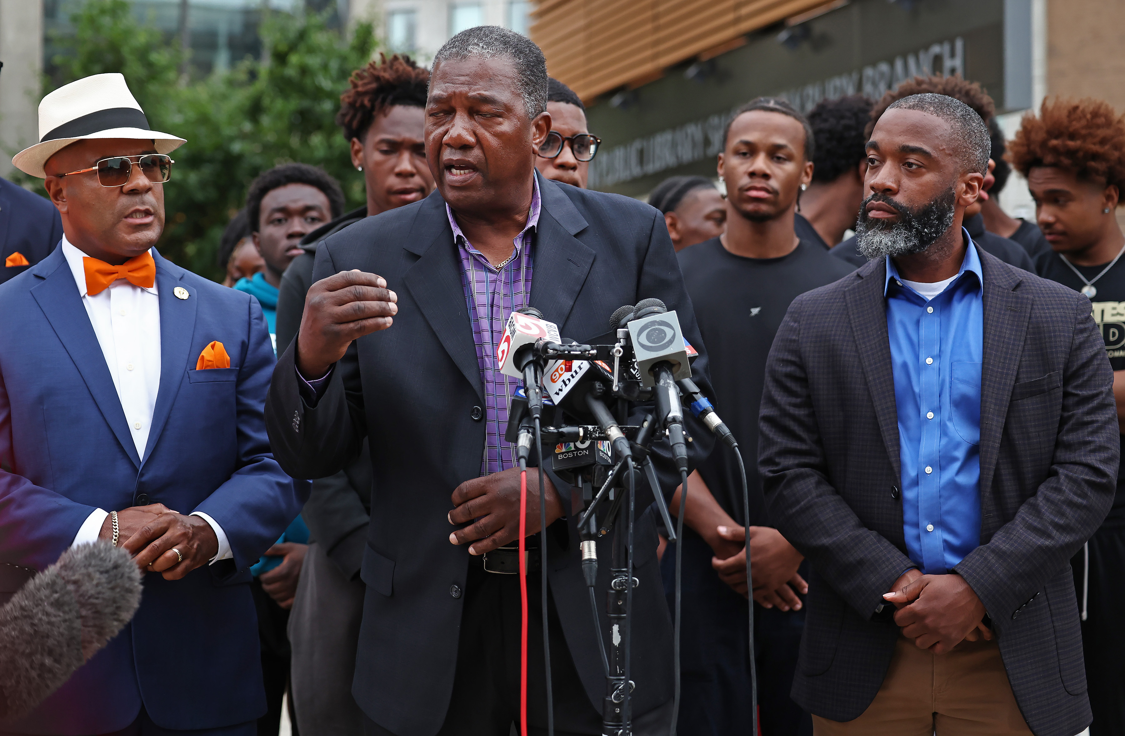 Boston City Council calls for 'immediate' public safety briefing from Mayor Wu after July 4 violence