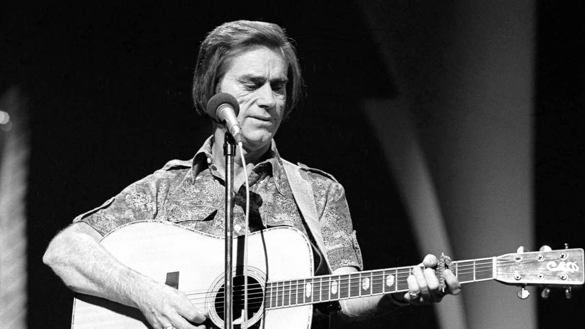 1980 No. 1 Hit Lasted 19 Weeks, Now Ranked as the Greatest Country Song Ever