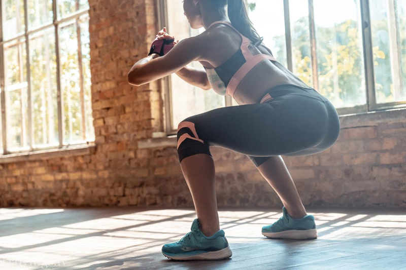 Cách hạ đường huyết sau khi ăn bằng bài tập squat theo bác sĩ Nhật