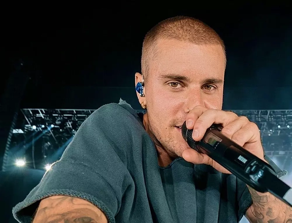 Justin Bieber sẽ diễn giữa hiệp chung kết World Cup