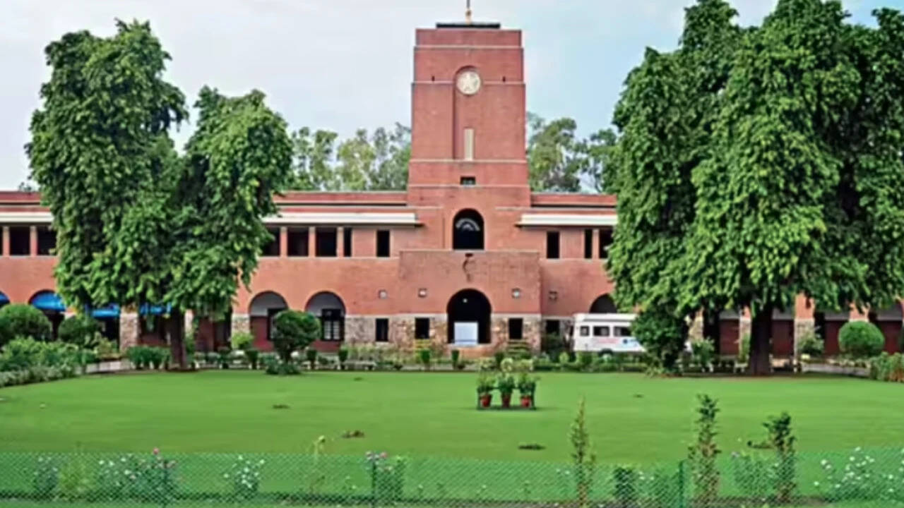 Delhi University opens first-ever one-year PG admissions, 14,600 seats ...