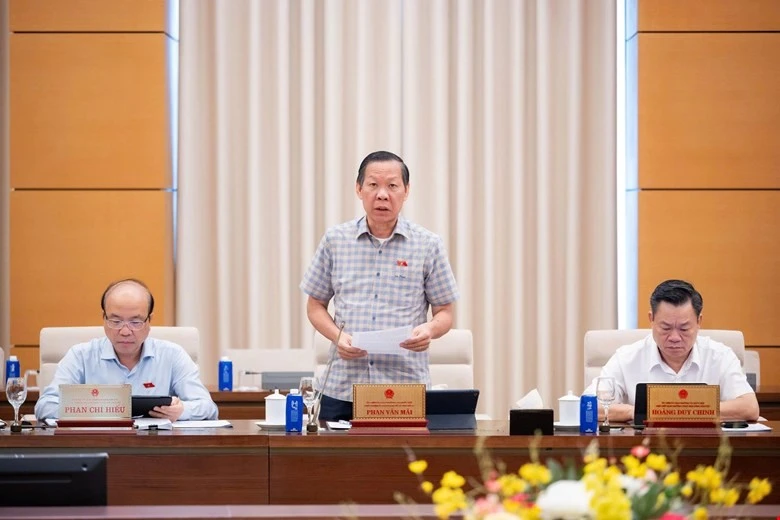 Báo điện tử Tiền Phong Chủ nhiệm Ủy ban Kinh tế và Tài chính Phan Văn Mãi. Ảnh: QH 1