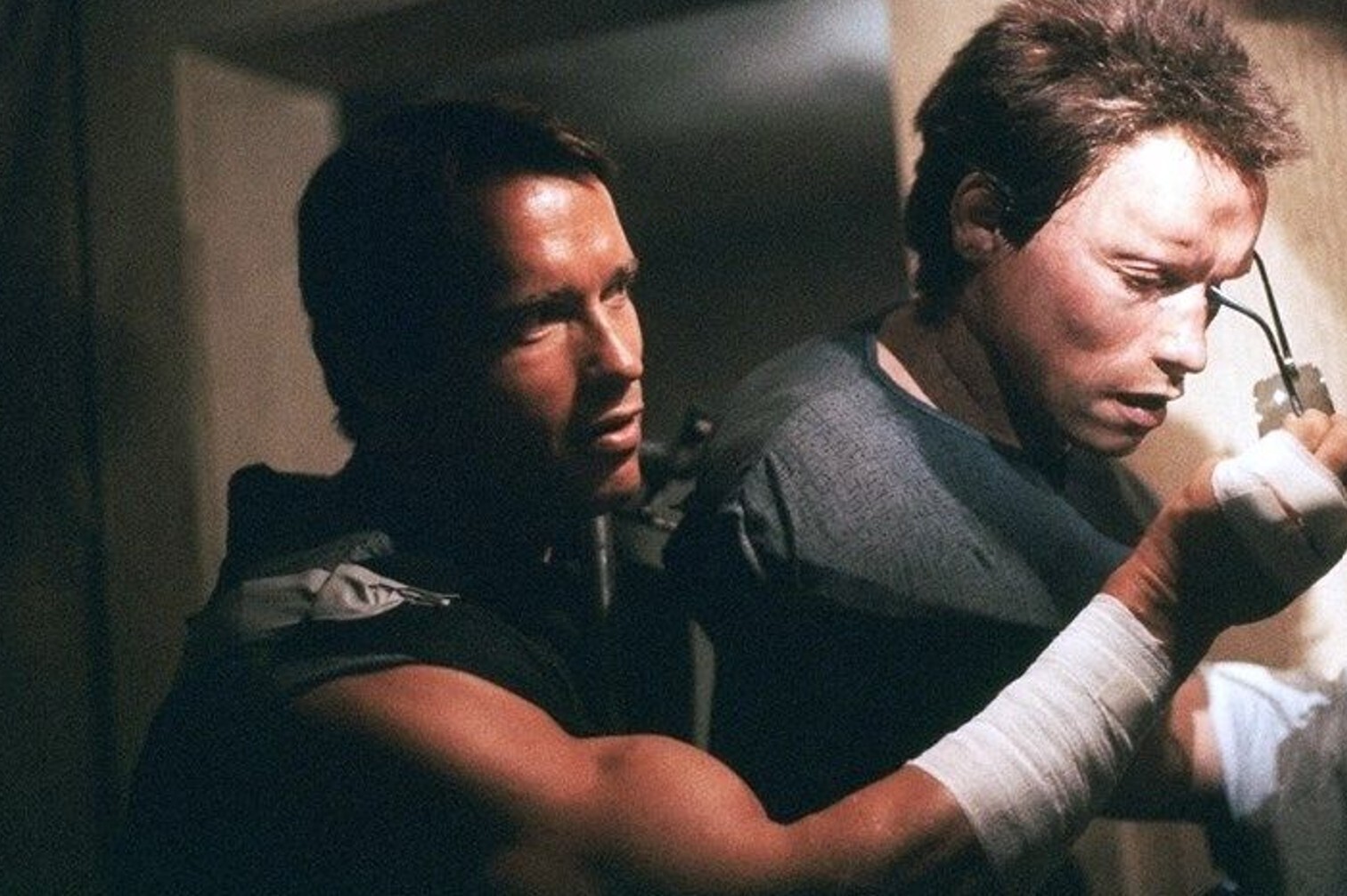 15 of the Kind of Behind-the-Scenes Movie Photos We Usually Don't Get ...