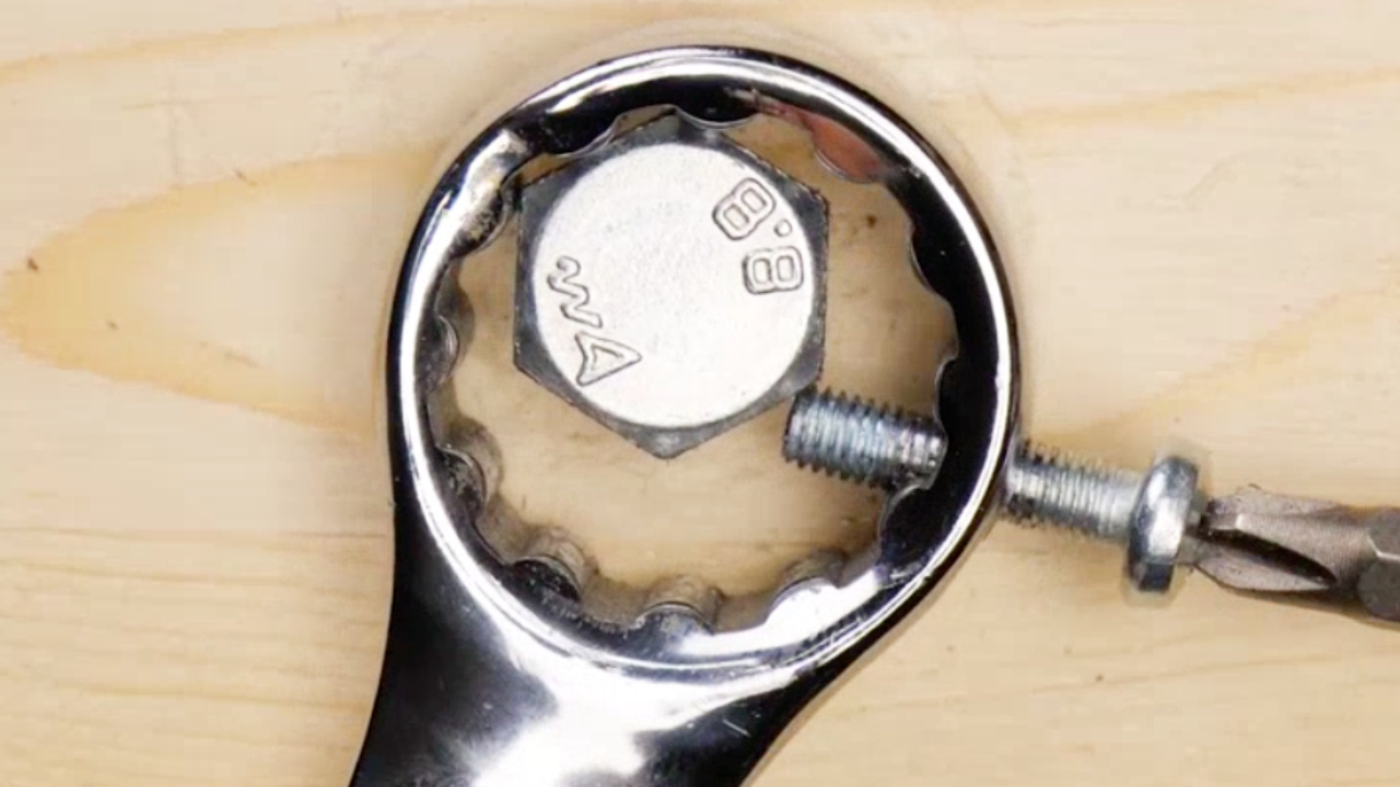 Creative DIY repair gadgets and homemade tools for fixing and building