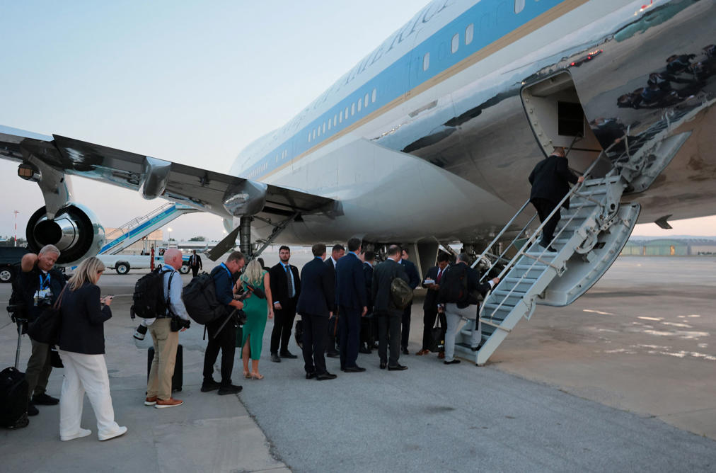 The older Air Force One took Trump from Turkey to England, where he boarded the newer plane. / Jonathan Ernst / REUTERS