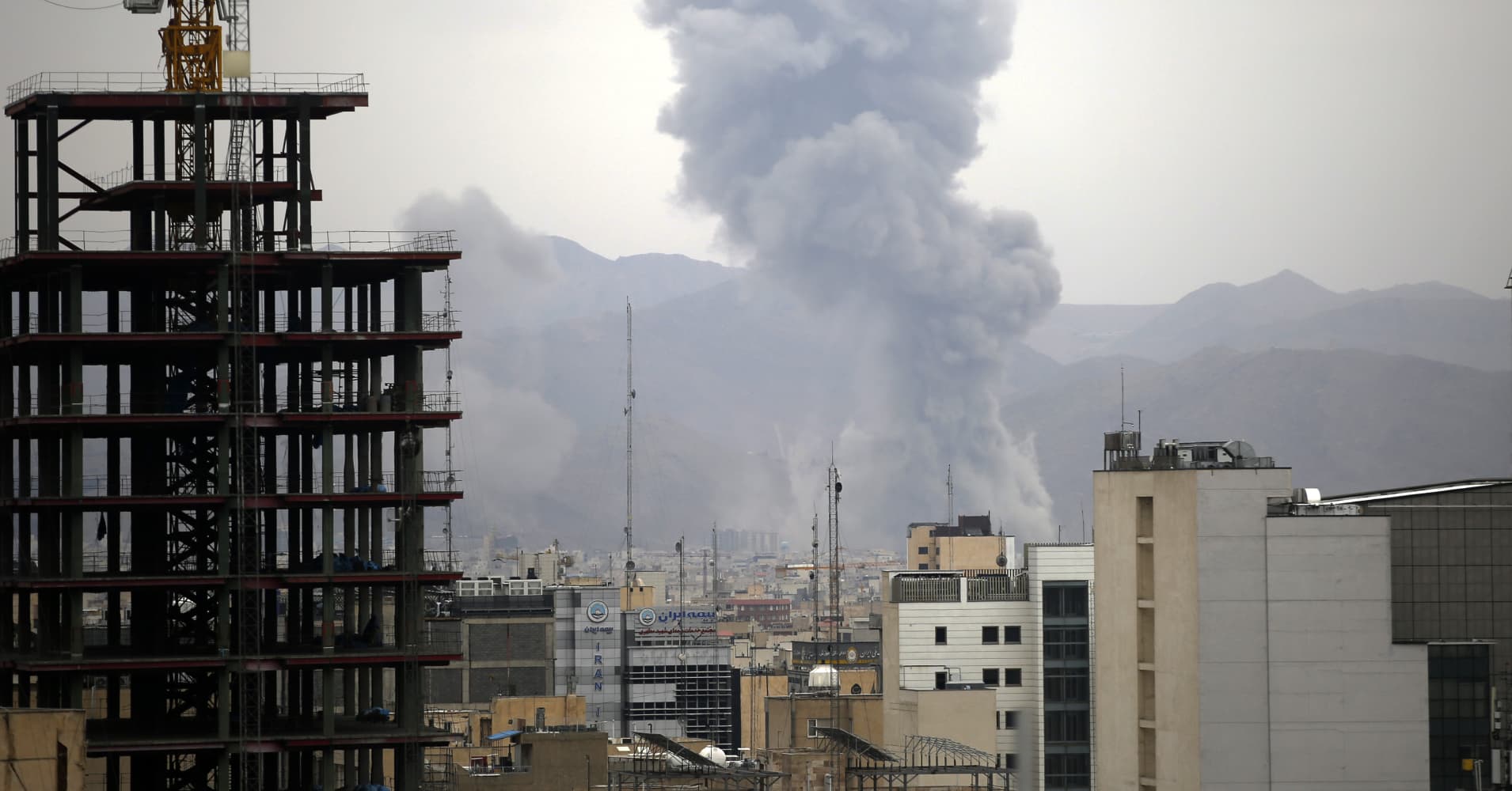 Oil prices fall as market bets US.-Iran fighting won't escalate into wider war