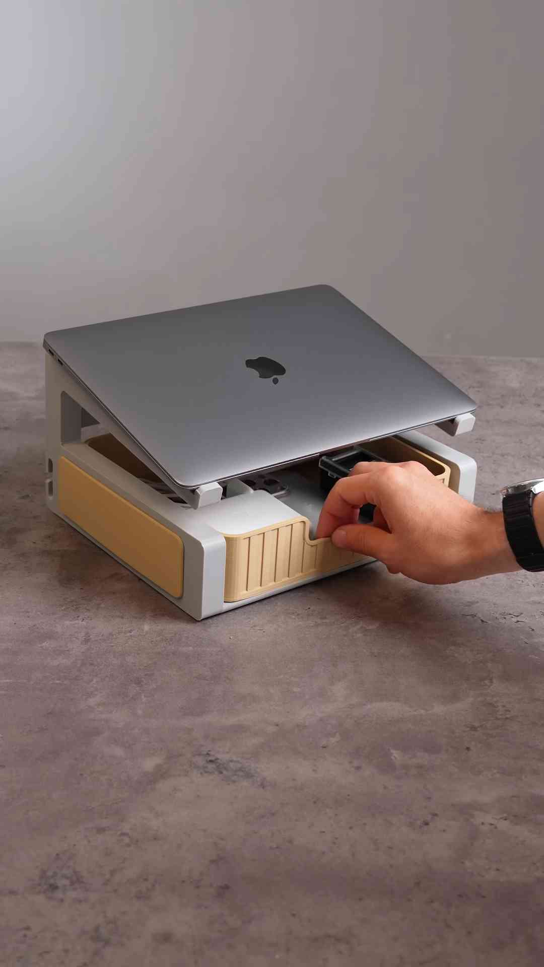 3D printed double laptop stand with desk organizer