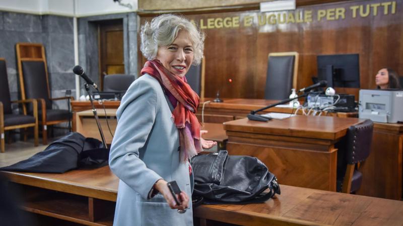Irene Pivetti in attesa della sentenza in tribunale