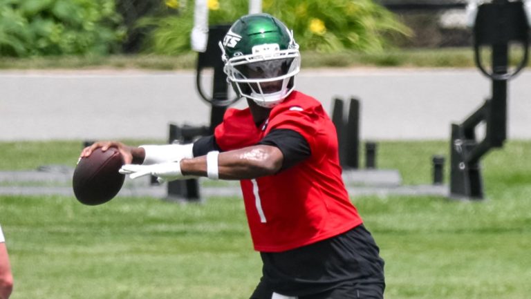 Sharp Football Analysis ranks all 32 NFL teams by quarterback situation
