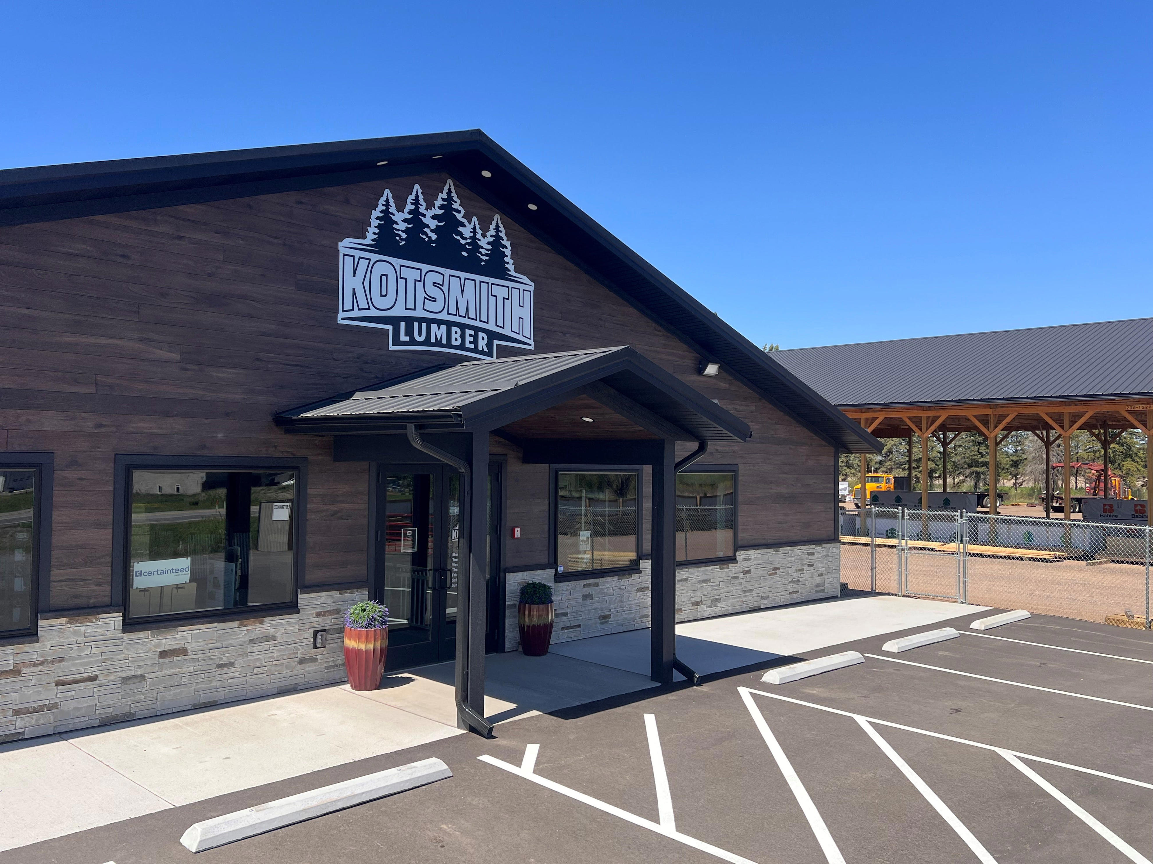 Foley native opens new lumber yard to serve region