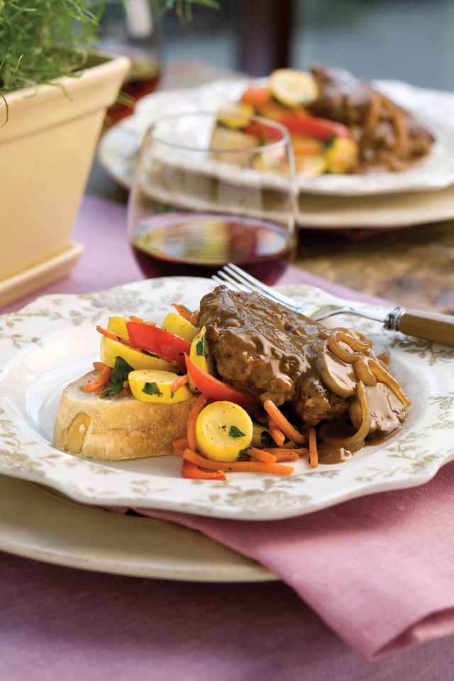 Ground Beef Recipes: Hamburger Steak With Sweet Onion-Mushroom Gravy