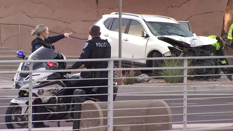 Woman arrested for alleged DUI after crash injures young passenger in Tempe