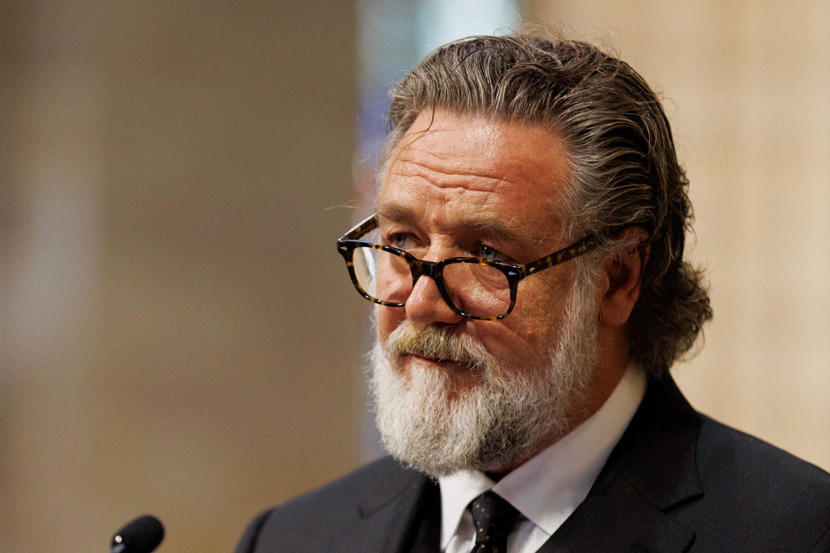 Russell Crowe, 62, ripped after losing weight gained for role