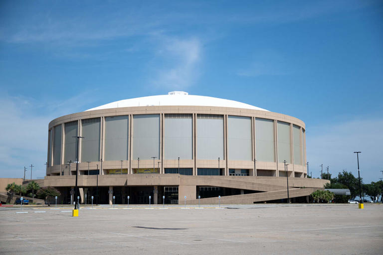 MS company exploring major hotel with flying taxis for Coast Coliseum ...