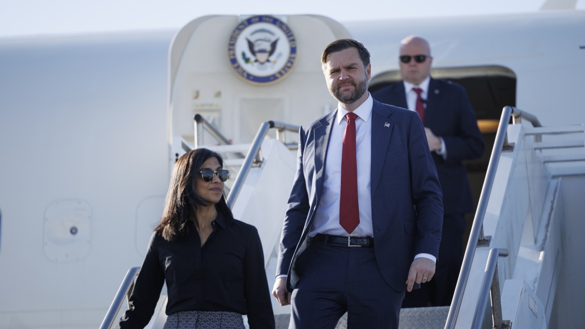 Secret Service balks as Vance seeks helicopter for son’s golf lessons