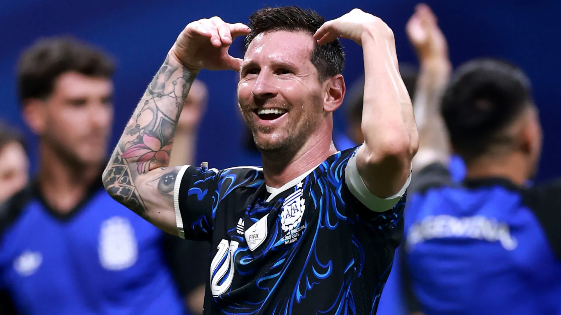 Lionel Messi #10 of Argentina applauds fans