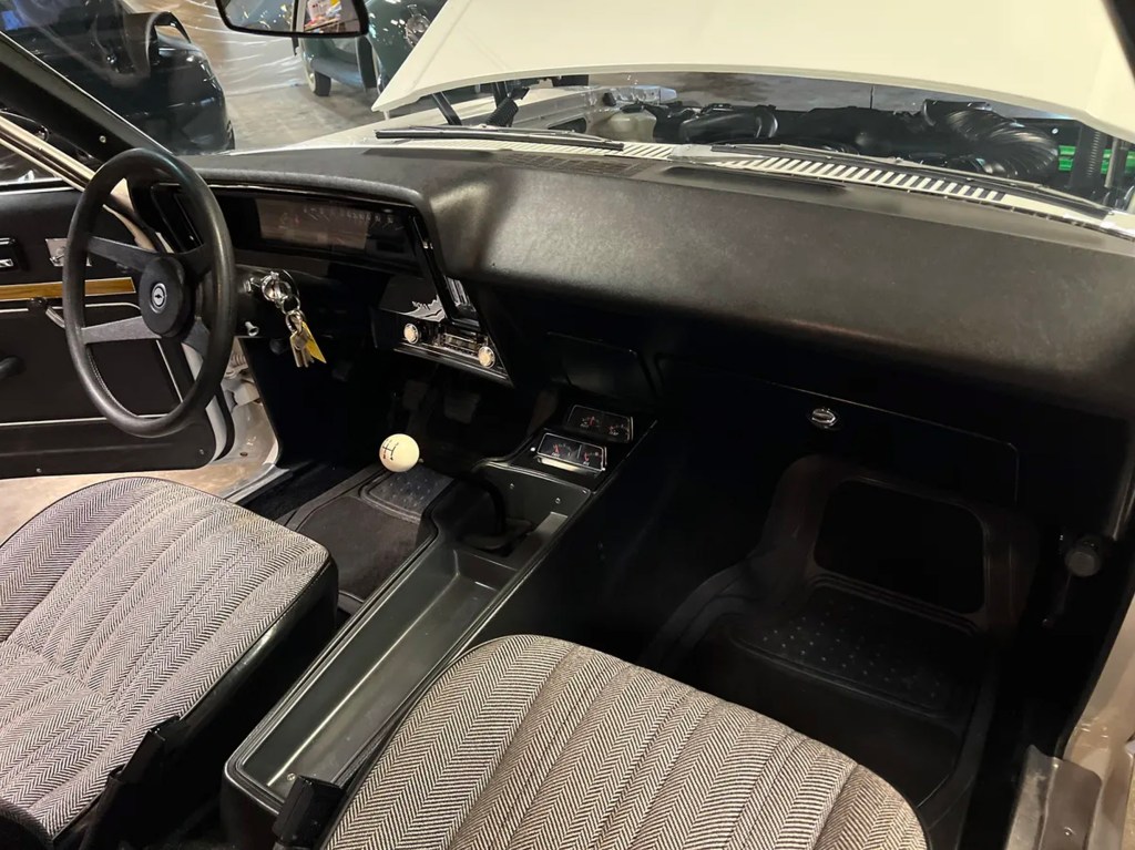 Super, Indeed: 350/4-speed 1975 Nova With The Good Suspension