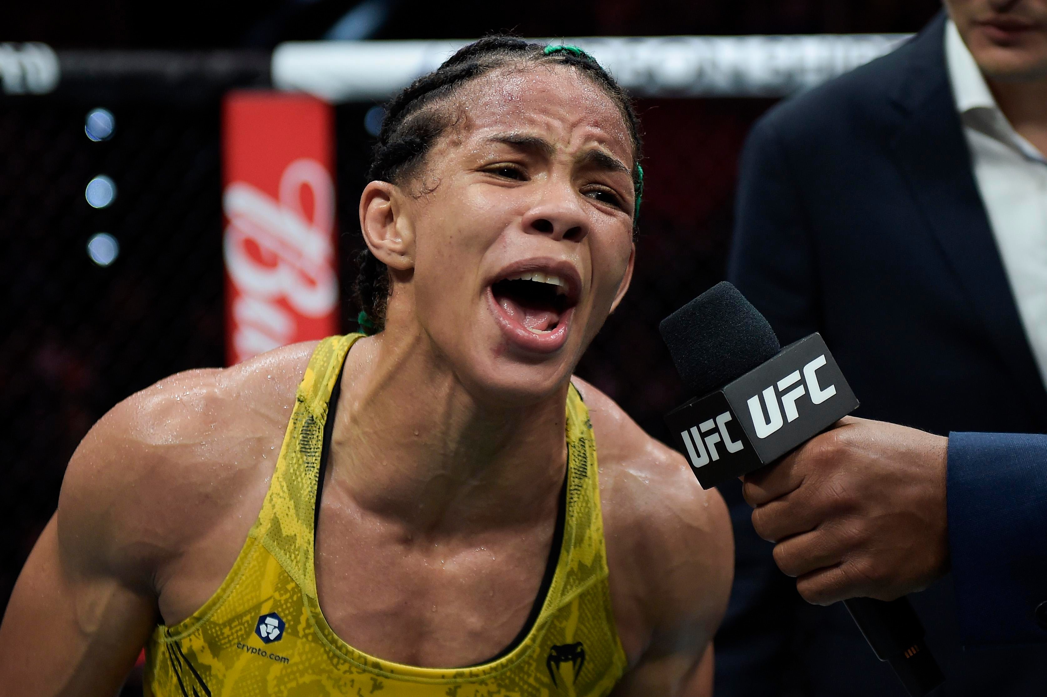 Highlights! Dione Barbosa steamrolls UFC newcomer with nasty standing rear-naked choke | UFC Oklahoma