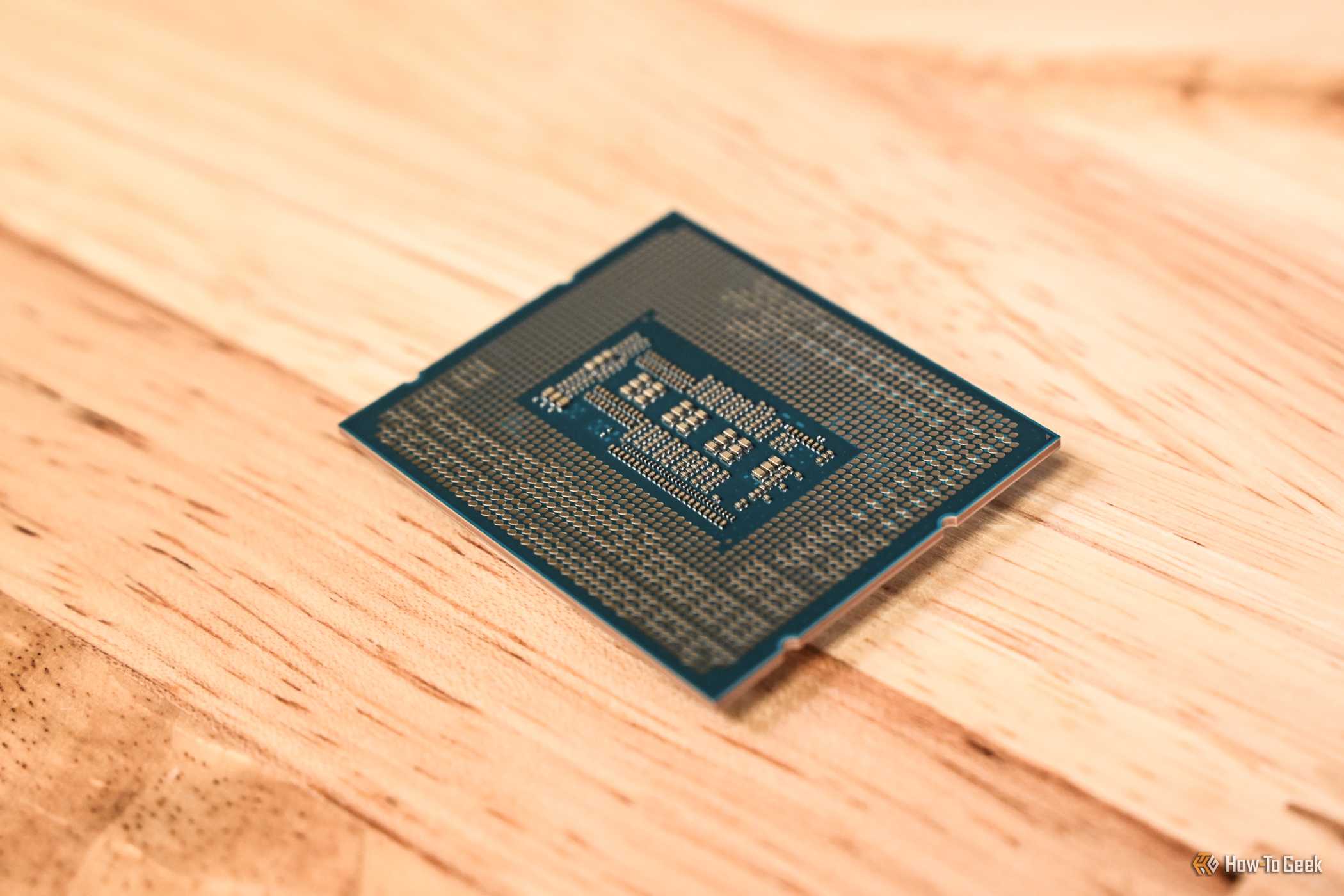 Intel Core i9-14900K.