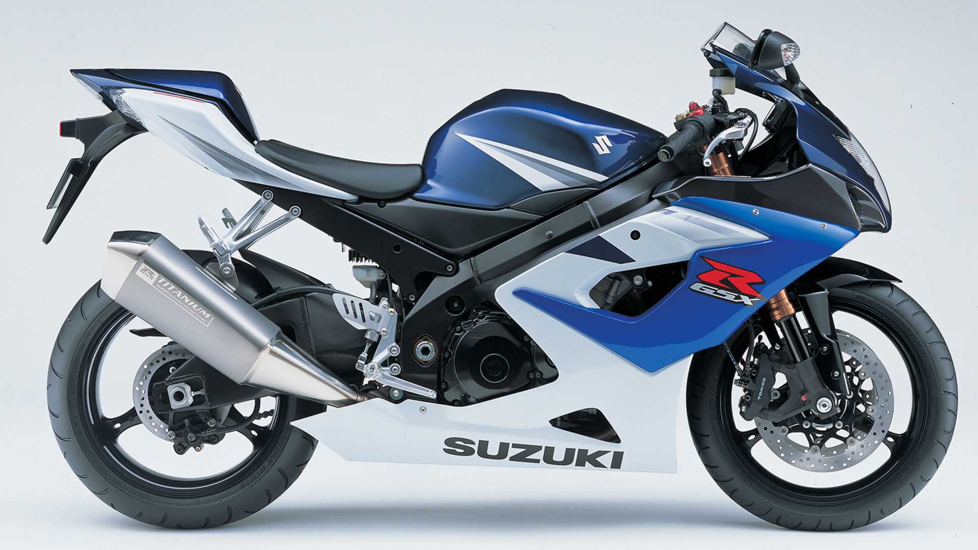 A studio shot of the 2005 Suzuki GSX-R1000 K5 from the side