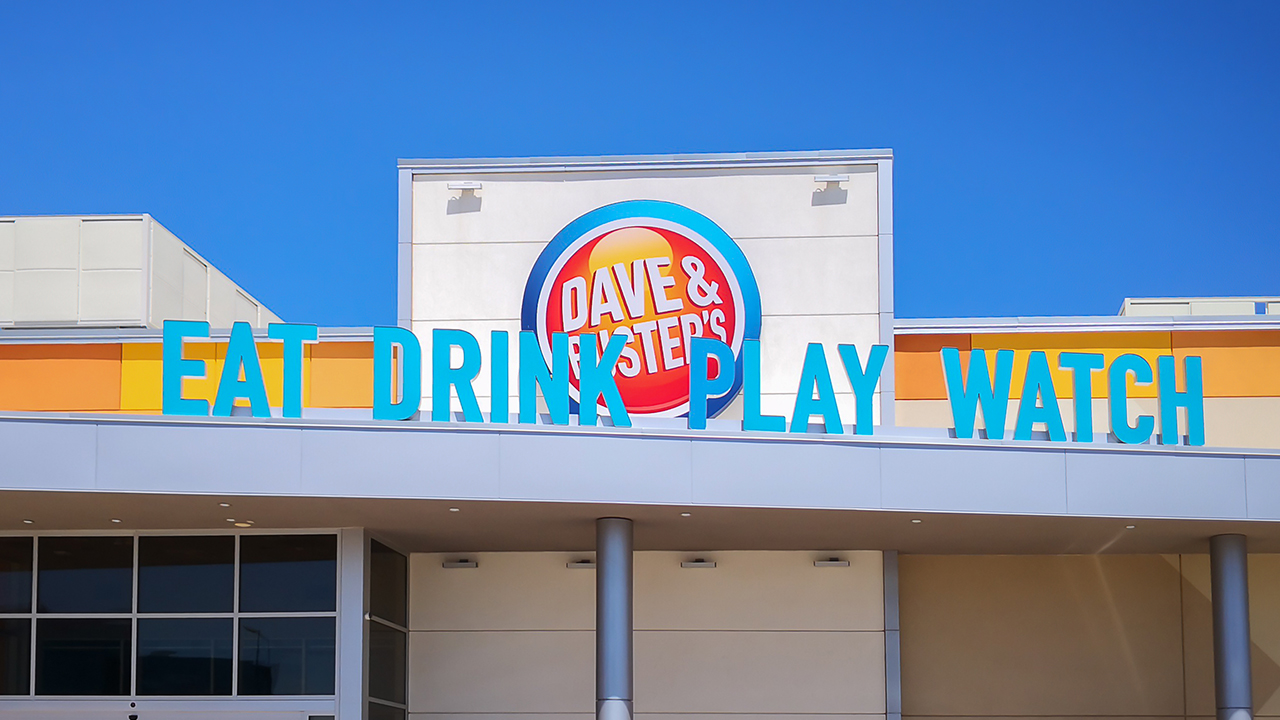 Dave & Buster’s is taking its arcade experience deeper into nightlife with a new nationwide rave series.