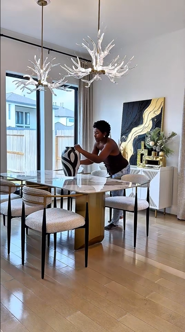 Elegant vase styling for contemporary homes
