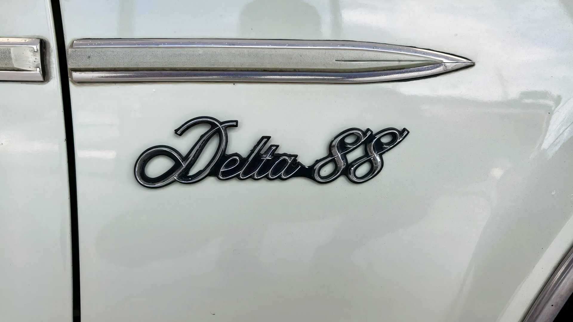 Delta 88 Royale badge