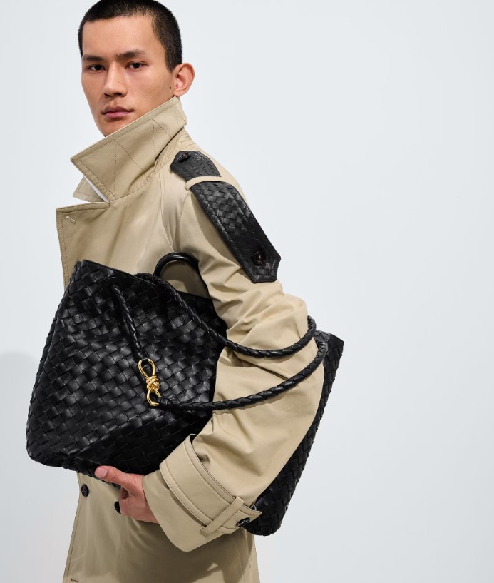 Jacob Elordi, Pedro Pascal, and Harry Styles Are Making Stylish Bags for Men the Biggest Men's Fashion Trend