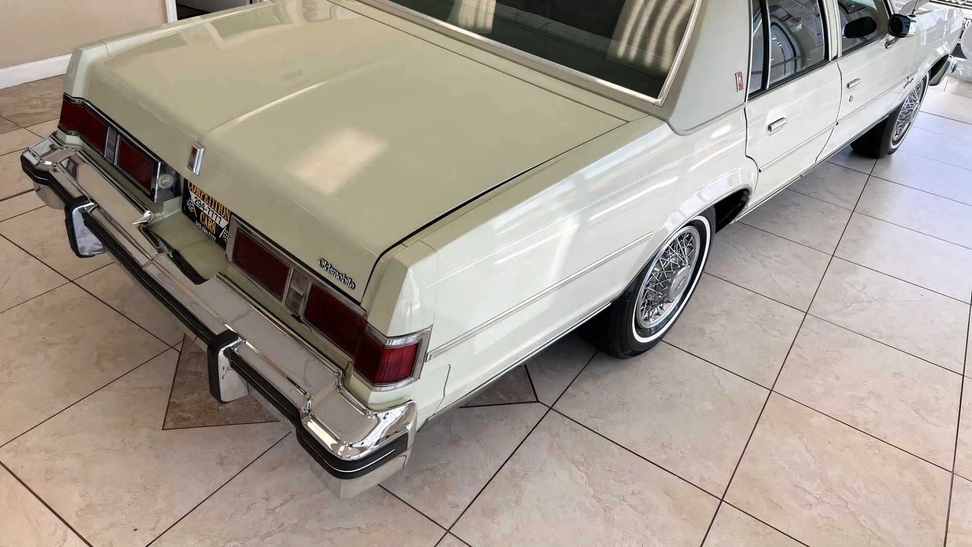 Delta 88 Royale trunk
