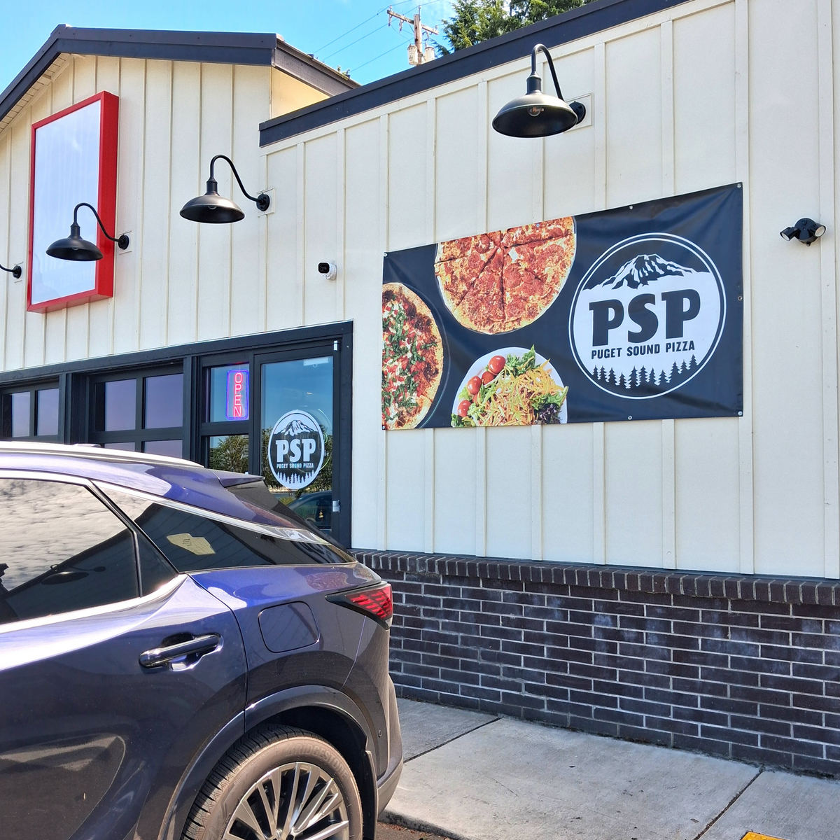 Restaurant scores, minimum-wage push, pizza expansion among TNT's top